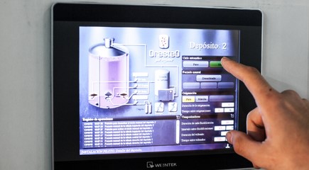 Oresteo: Innovación Sostenible y Economía Circular en la Vinificación.
